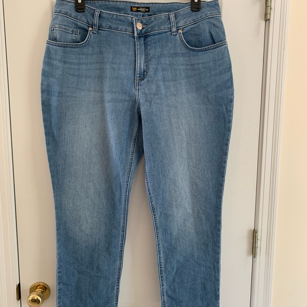 Lee jeans.